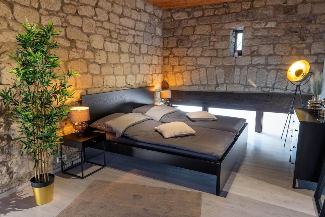 Vulkan-Lodge Ferienhaus Rieden  Экстерьер фото